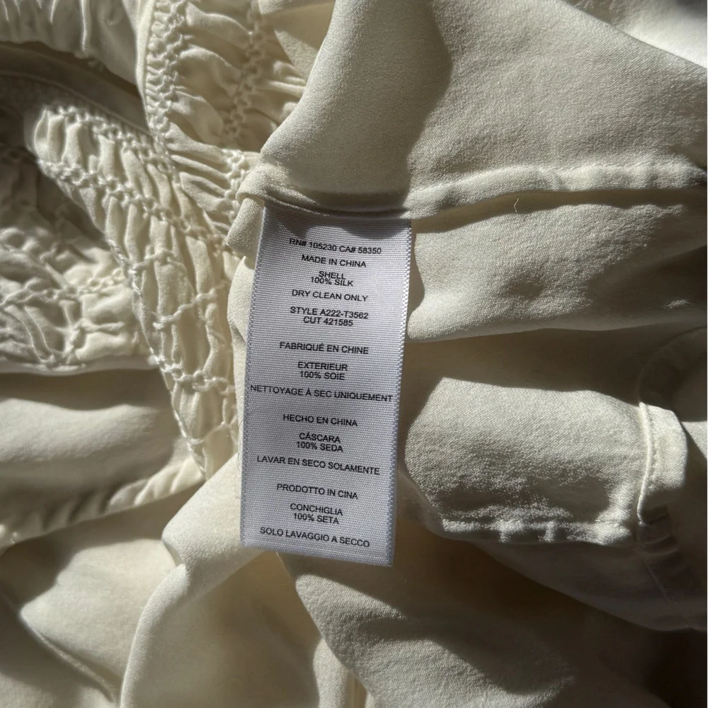 100% Silk Elegant Romantic Cream Blouse - Picture 9 of 9
